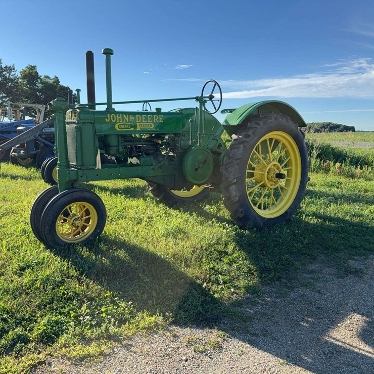 JOHN DEERE MODEL B
