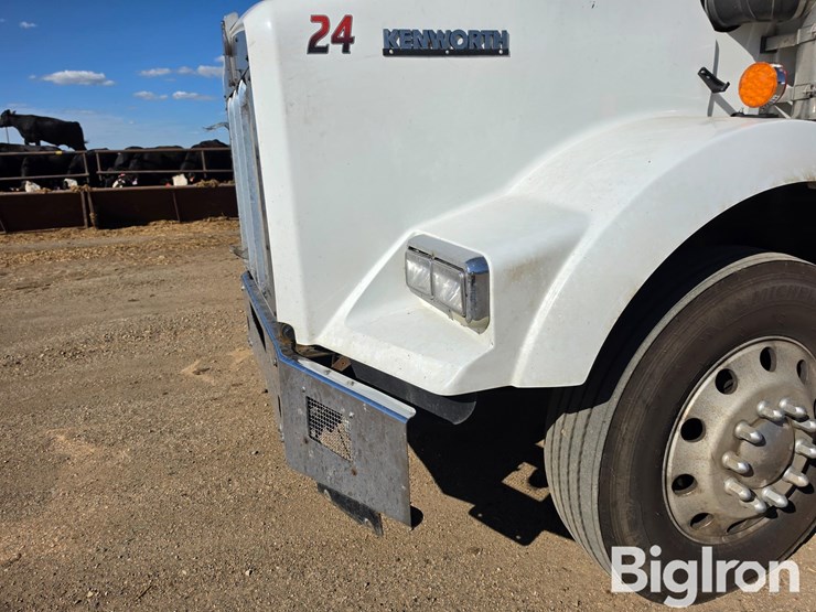 2018-kenworth-t800-image-13
