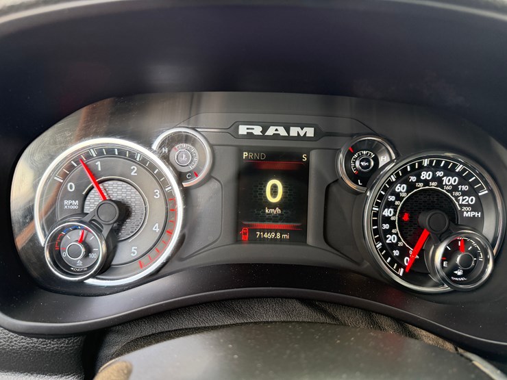 2024-dodge-3500-image-16
