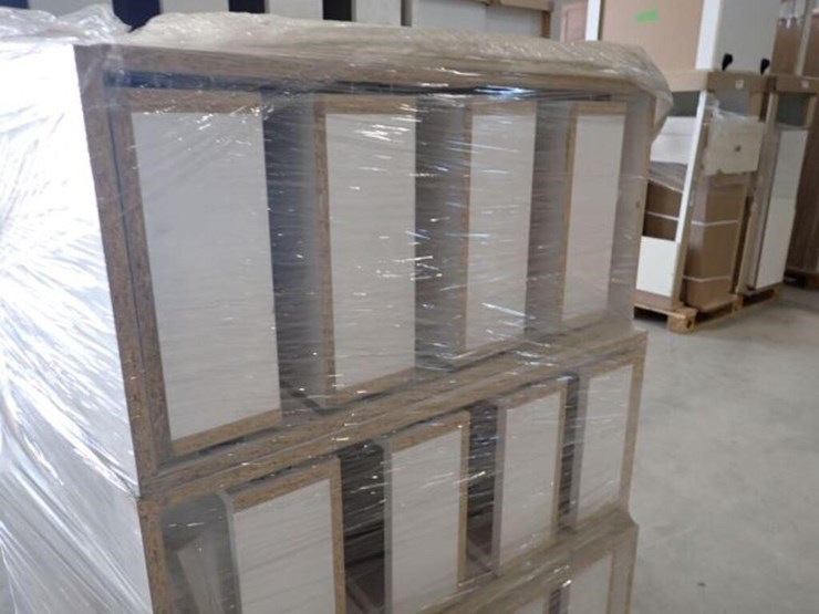 unused-qty-of-kitchen-cabinets-image-12