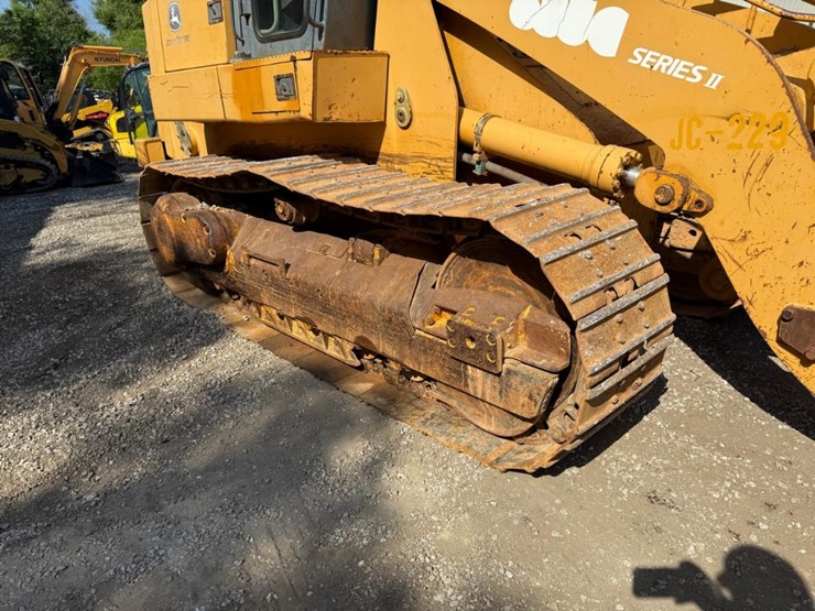 deere-655c-image-11