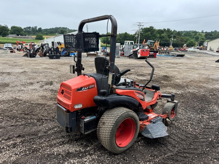 2018-kubota-zd1211-image-6