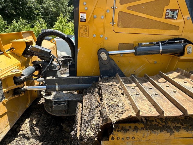 2022-deere-700l-image-10