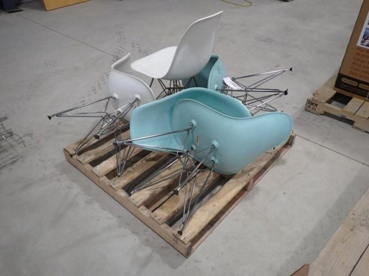 qty-of-(5)-chairs-image-3