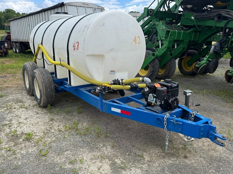 #2307-•-1000-gallon-tender-trailer-image-1