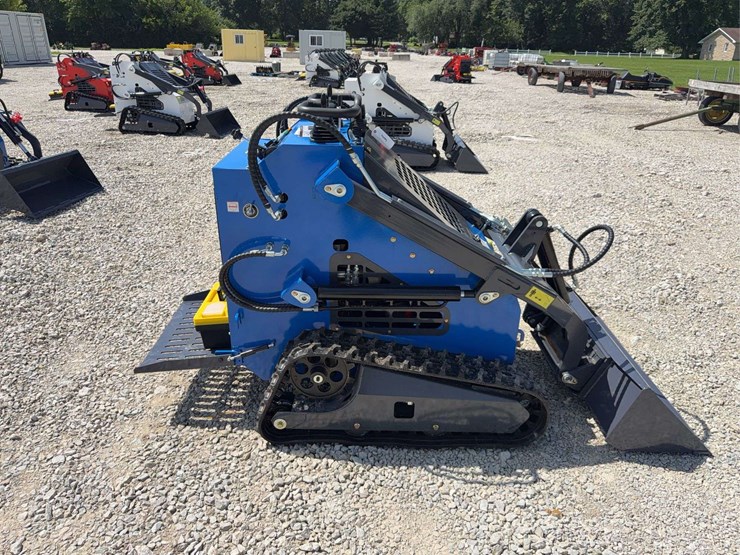 2026-zjg-zj-380-tracked-mini-skid-steer-loader-image-7