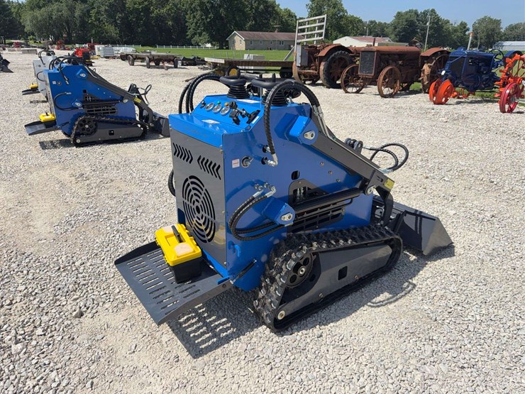 2026-zjg-zj-380-tracked-mini-skid-steer-loader-image-6