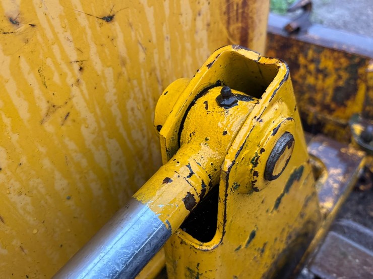 john-deere-350-image-21
