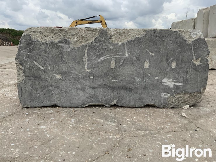 6'-x-3'-x-2.5'-interlocking-concrete-blocks-image-18