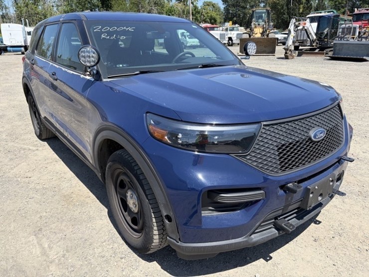2020-ford-explorer-image-2