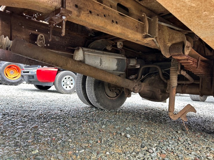 2003-ford-f350-image-31