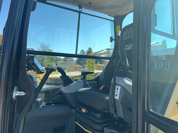 2020-caterpillar-306-cr-image-22