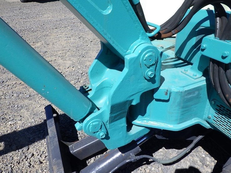 yanmar-vio30-image-14