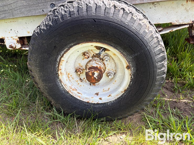 wood-frame-garden-trailer-image-16