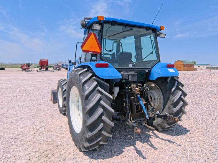 2004-new-holland-tl100a-image-3