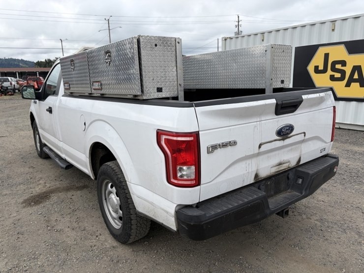 2017-ford-f150-xl-image-6