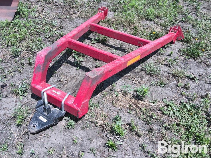 implement-rear-hitch-image-1