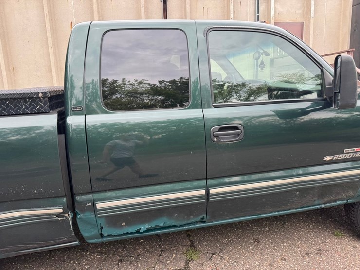 2002-chevrolet-2500hd-image-25