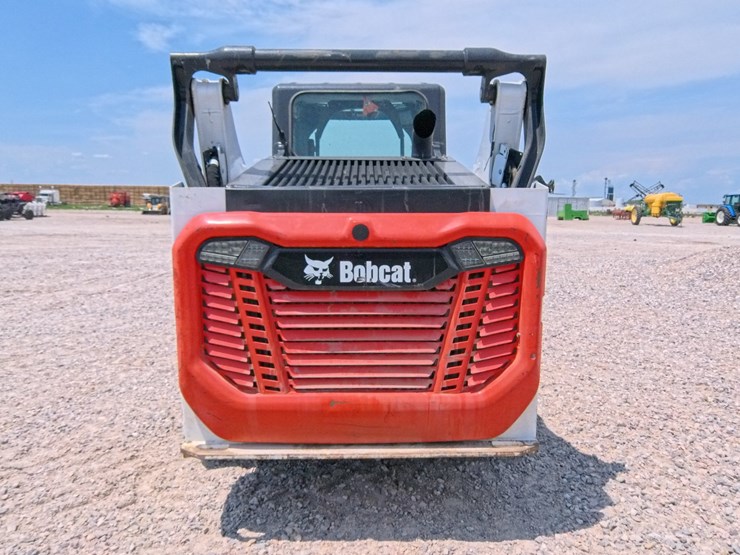 2021-bobcat-t64-image-2