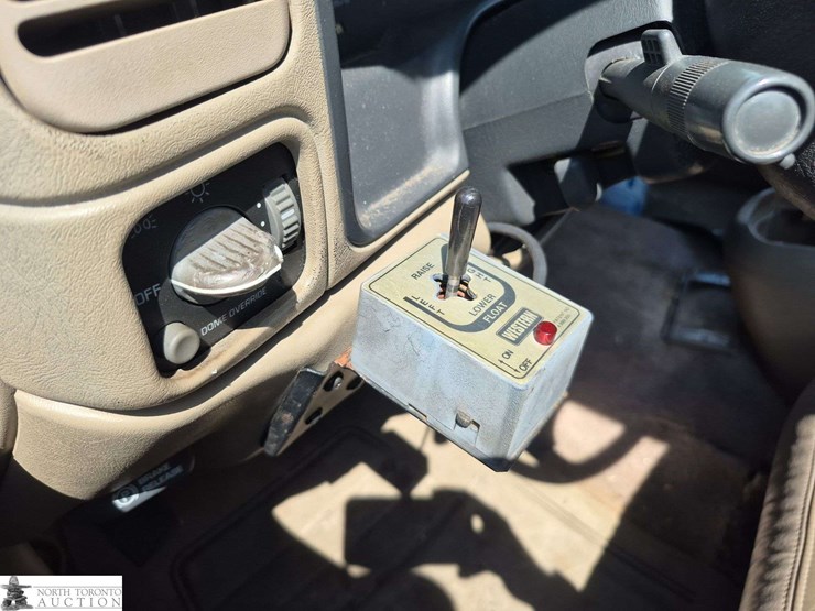 1997-chevrolet-tahoe-image-44