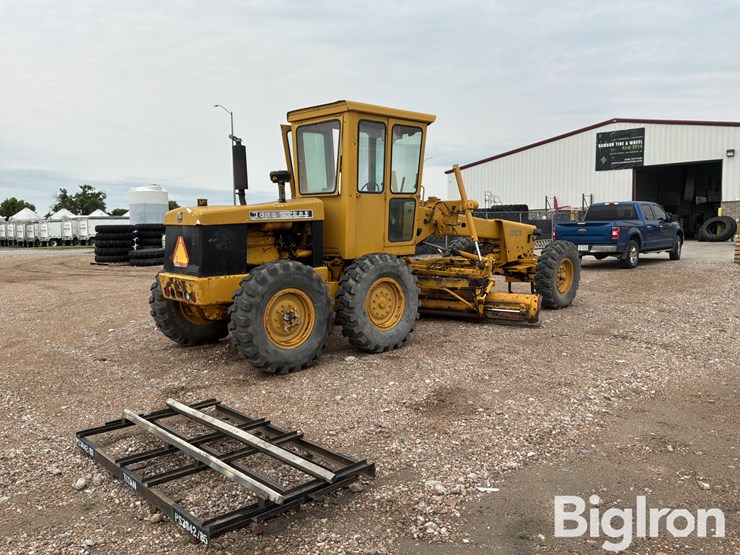 john-deere-570-image-5