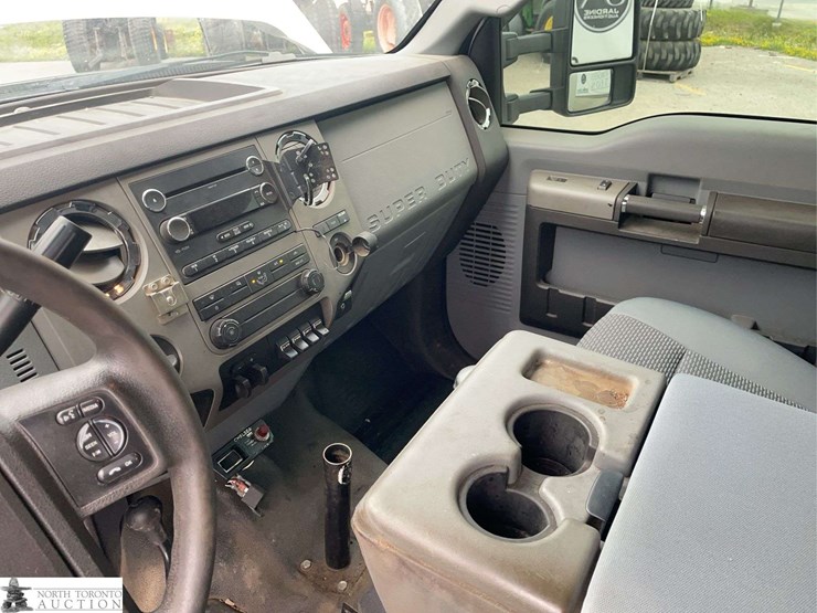 2014-ford-f550-image-11