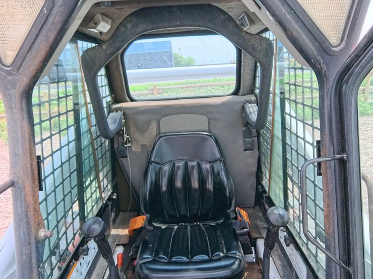 2008-bobcat-s175-image-36