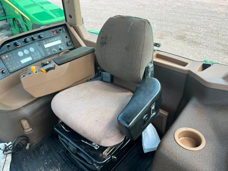 john-deere-8300-image-18