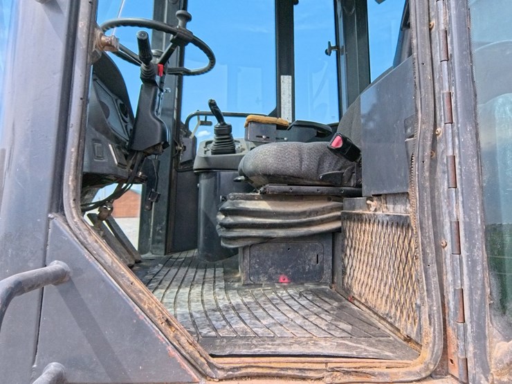 2006-deere-544j-image-43