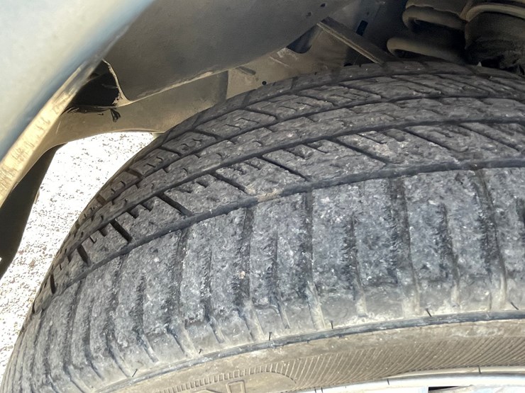 2012-jeep-liberty-image-12
