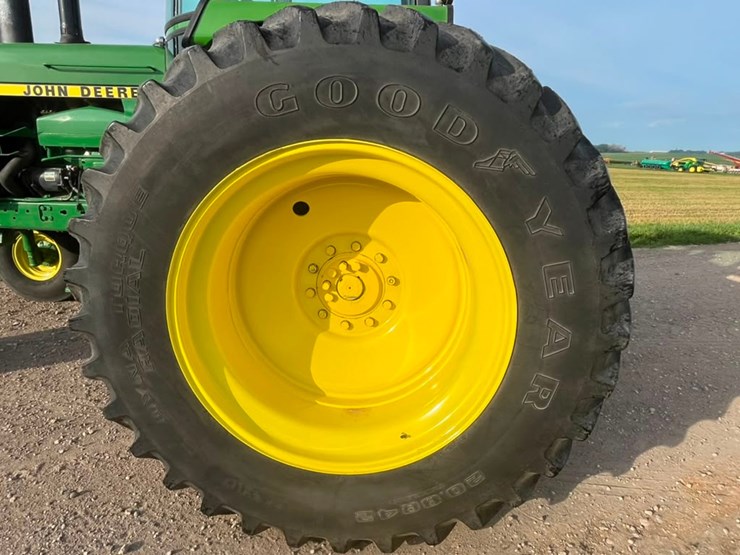 john-deere-4640-image-38