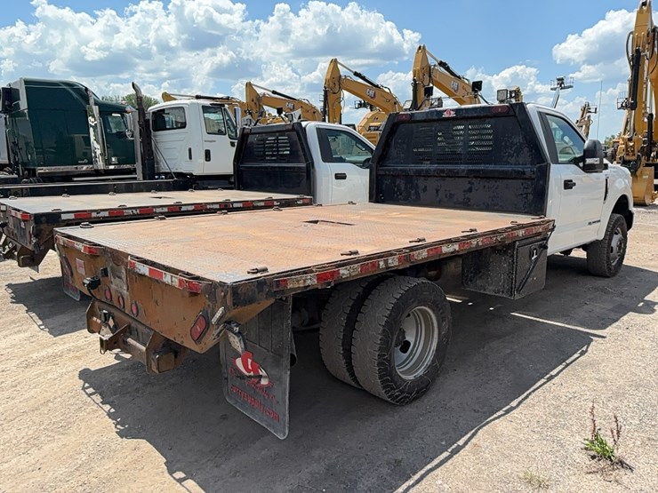 2020-ford-f350-image-3