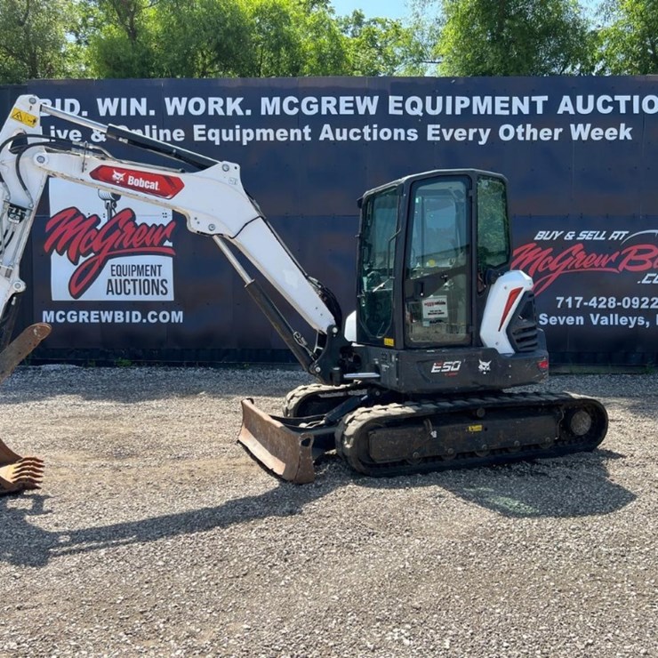2021 BOBCAT E50