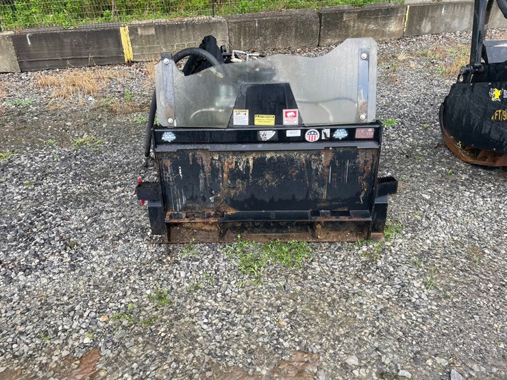 #4509-•-blue-diamond-swing-arm-stump-grinder-image-5