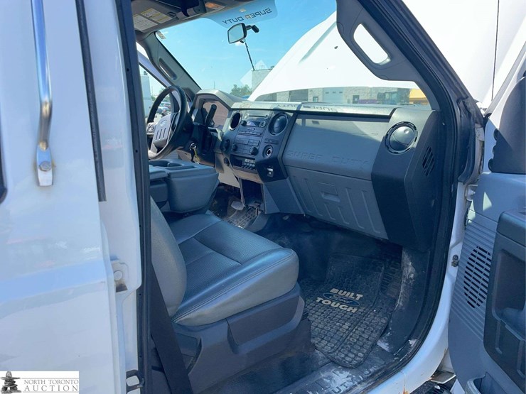 2015-ford-f350-image-18