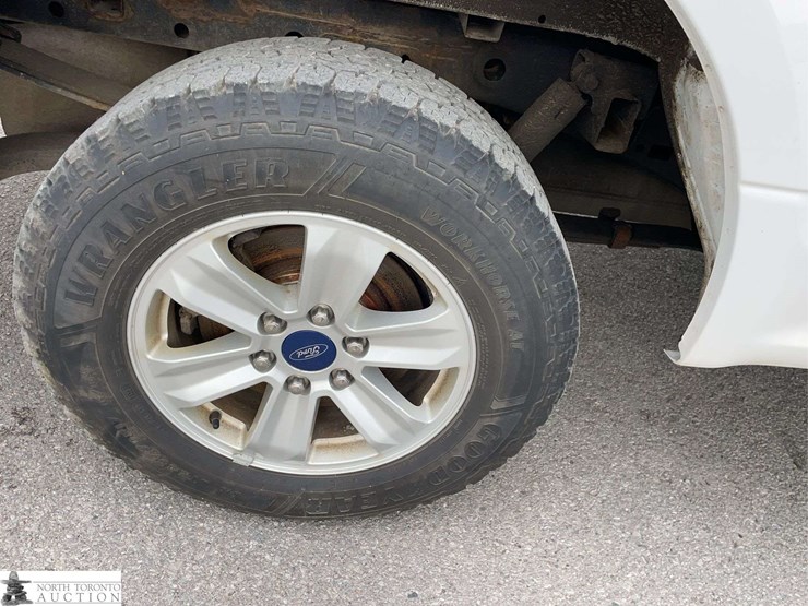 2017-ford-f150-image-22