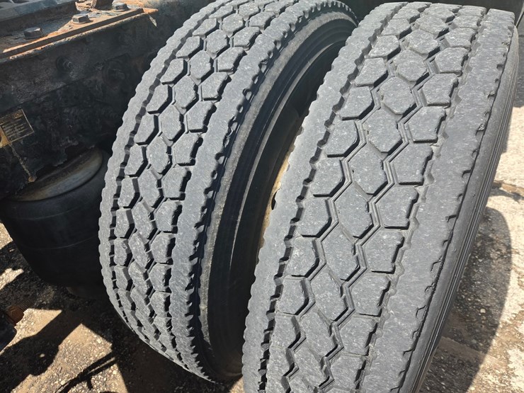 2015-kenworth-t680-image-49