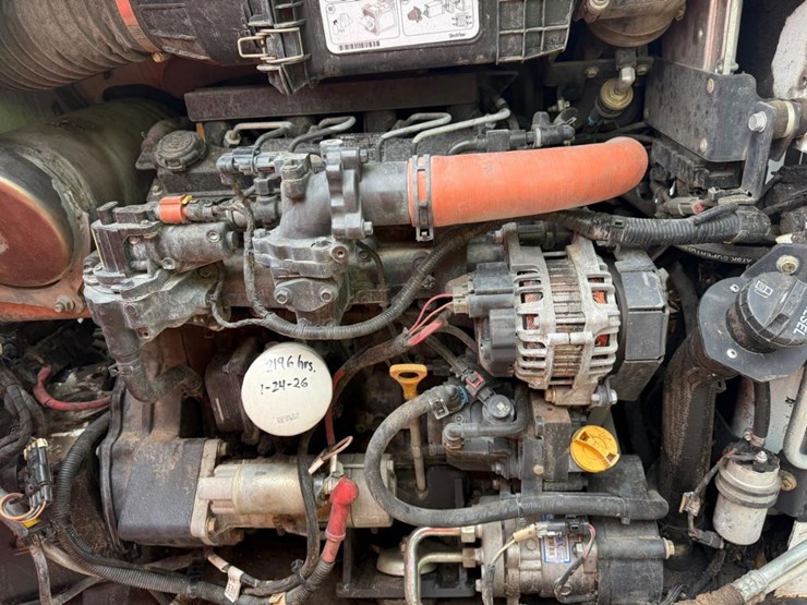 2024-bobcat-t595-image-15