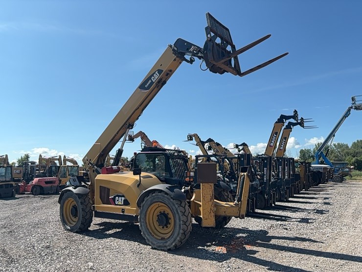 2016-caterpillar-tl642c-image-2