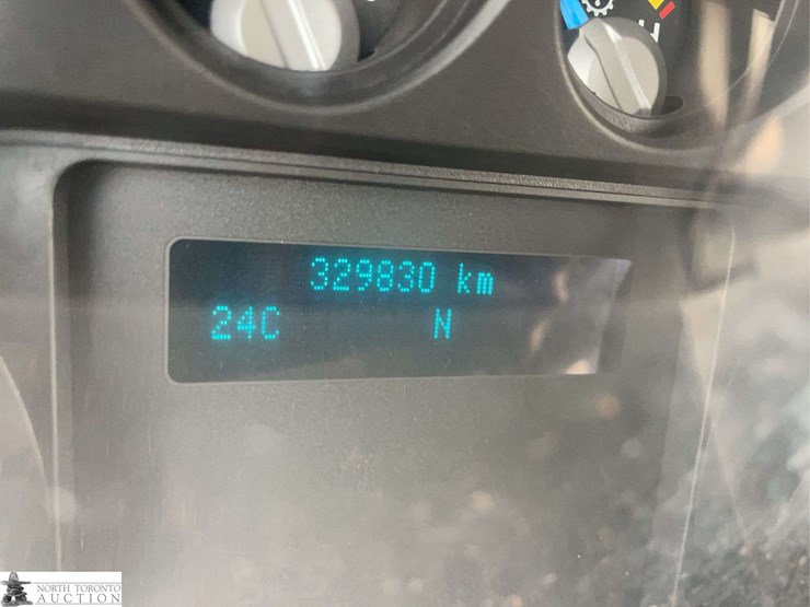 2015-ford-f350-image-12