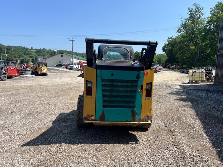 2018-caterpillar-262d-image-5