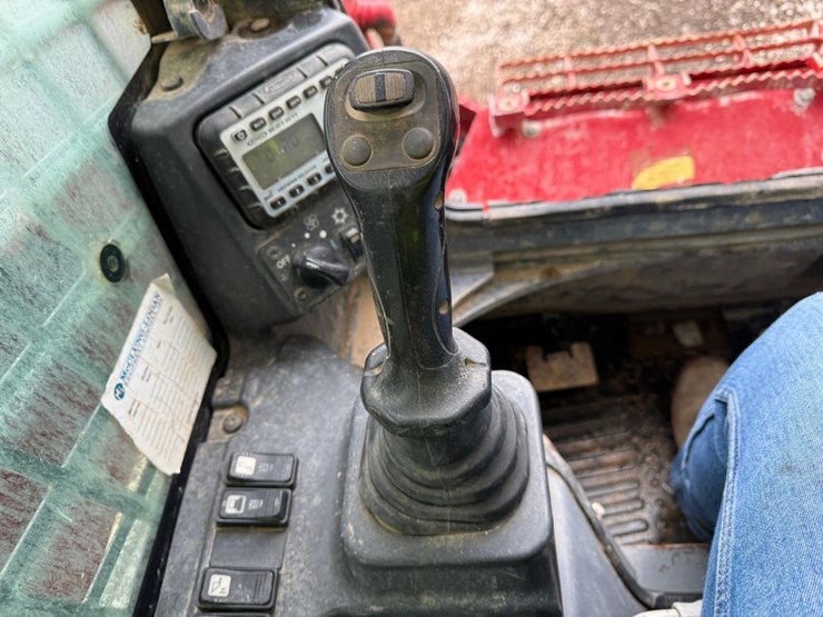 2020-takeuchi-tl12r2-image-28