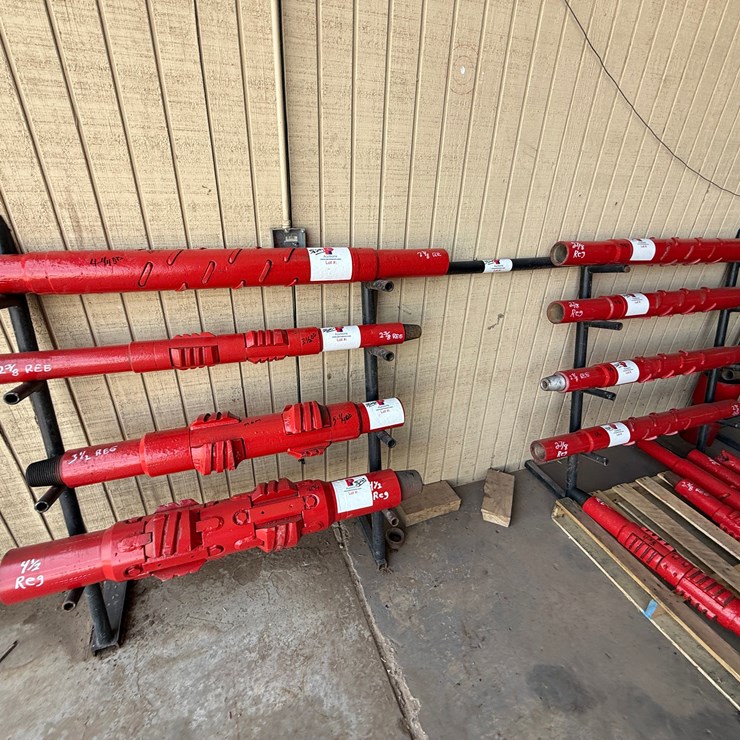 10’L X 1.4’W x 4.4’H LEAN TO TOOL RACK