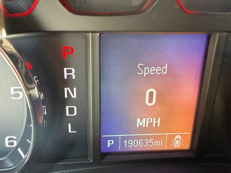 2019-chevrolet-silverado-1500-image-31