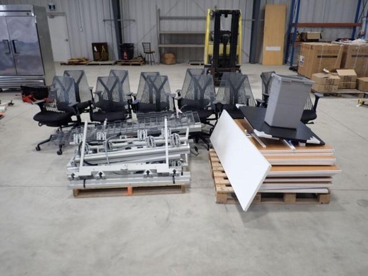 qty-of-(12)-multi-station-connectable-desks-&-image-1