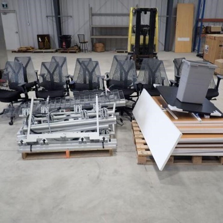 Qty Of (12) Multi-Station Connectable Desks &