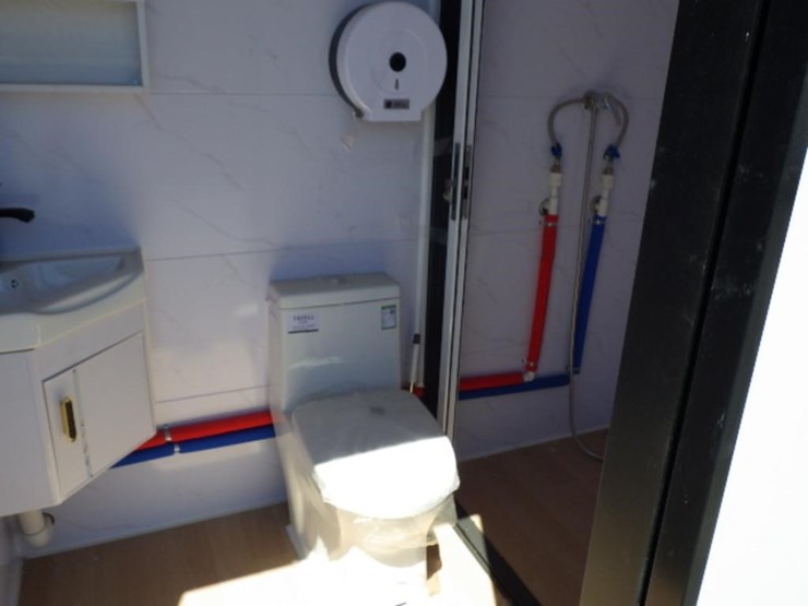 portable-toilet-w/-shower-image-10