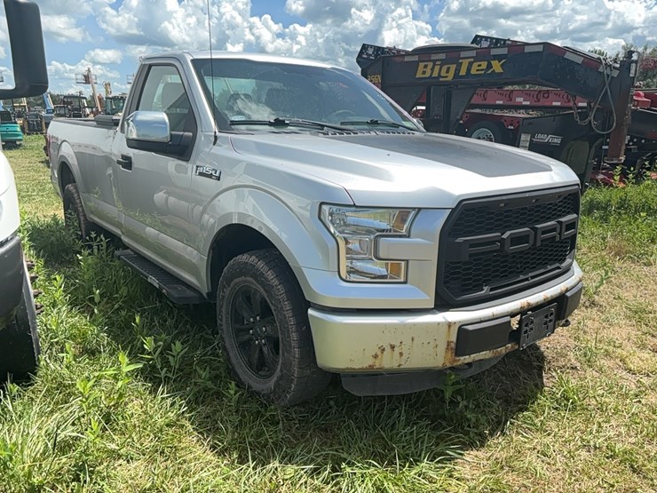 2017-ford-f150-image-2