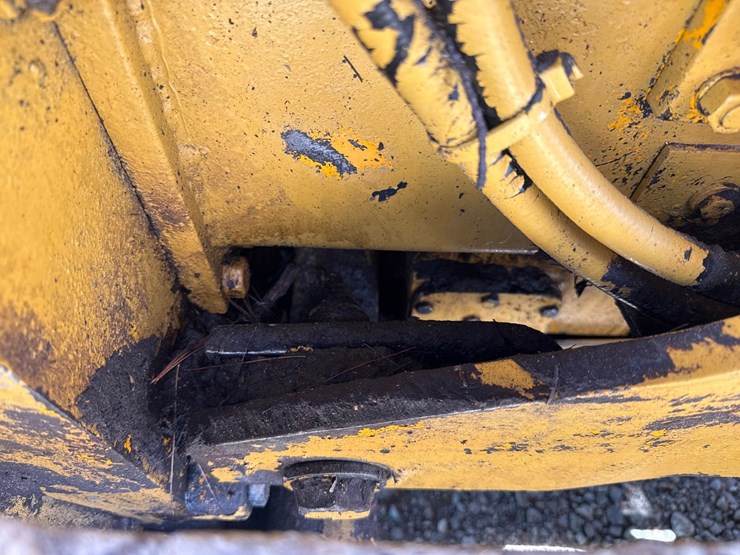 deere-550-image-33