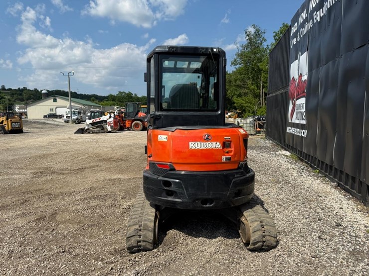 2015-kubota-u35-4-image-3